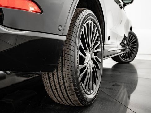 Used 2022 Lincoln Corsair Reserve w/ Equipment Group 201A image 48