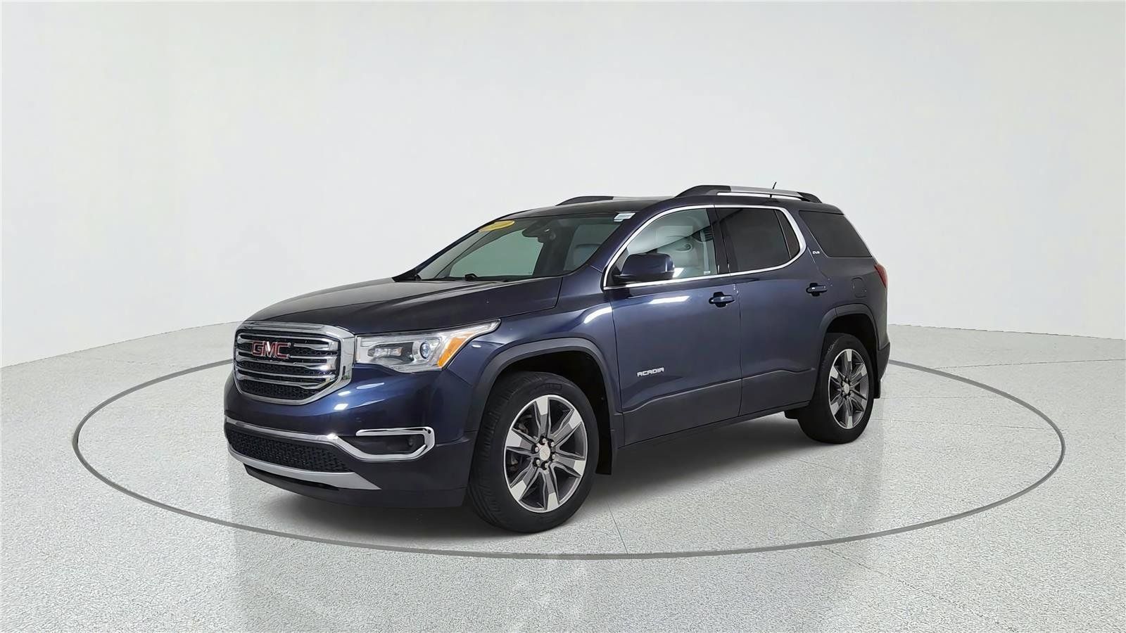 Used 2019 GMC Acadia SLT AWD/4WD image 3