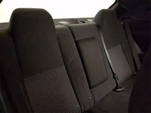Used 2016 Dodge Challenger SXT w/ Driver Convenience Group image 16