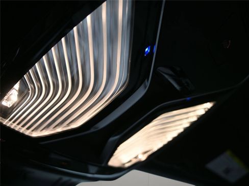 Used 2025 BMW M8 Competition image 8