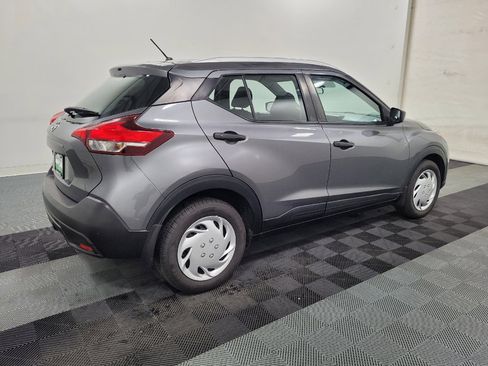 Used 2019 Nissan Kicks S FWD image 10