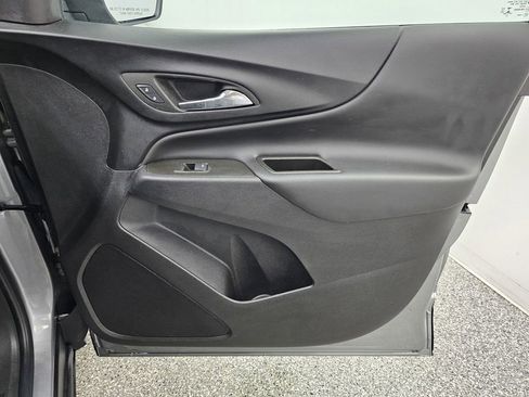 Used 2023 Chevrolet Equinox LT image 22