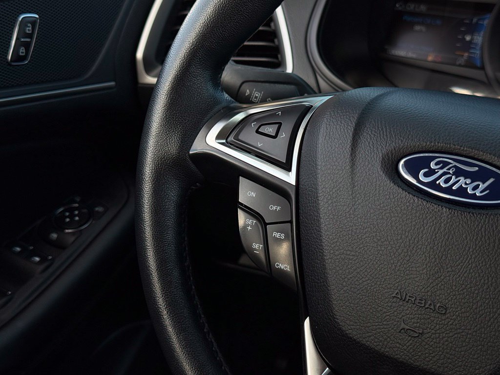 Certified 2022 Ford Edge SEL w/ Convenience Package AWD/4WD image 9
