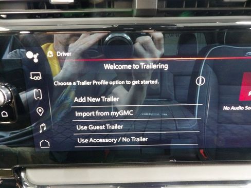 Used 2025 GMC Sierra 2500 AT4X image 25