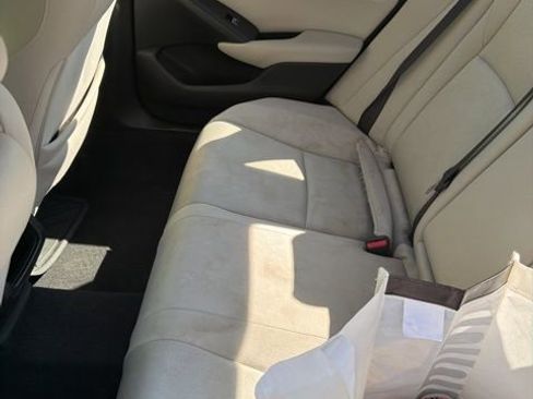 Used 2018 Honda Accord LX image 8