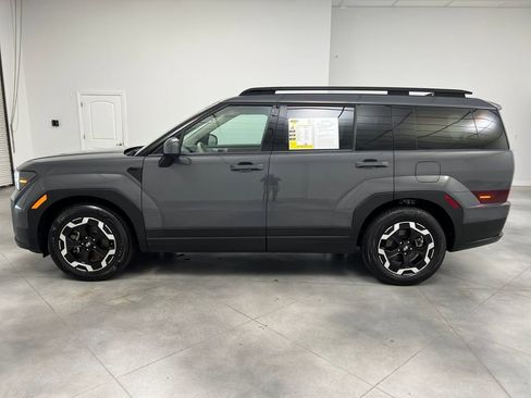 Used 2025 Hyundai Santa Fe SEL image 4