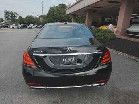 Used 2019 Mercedes-Benz S 560 4MATIC Sedan w/ Premium Package image 3