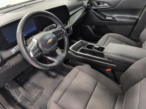 Certified 2025 Chevrolet Equinox LT FWD image 9
