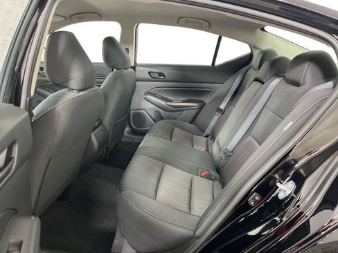 Used 2024 Nissan Altima 2.5 SV image 22