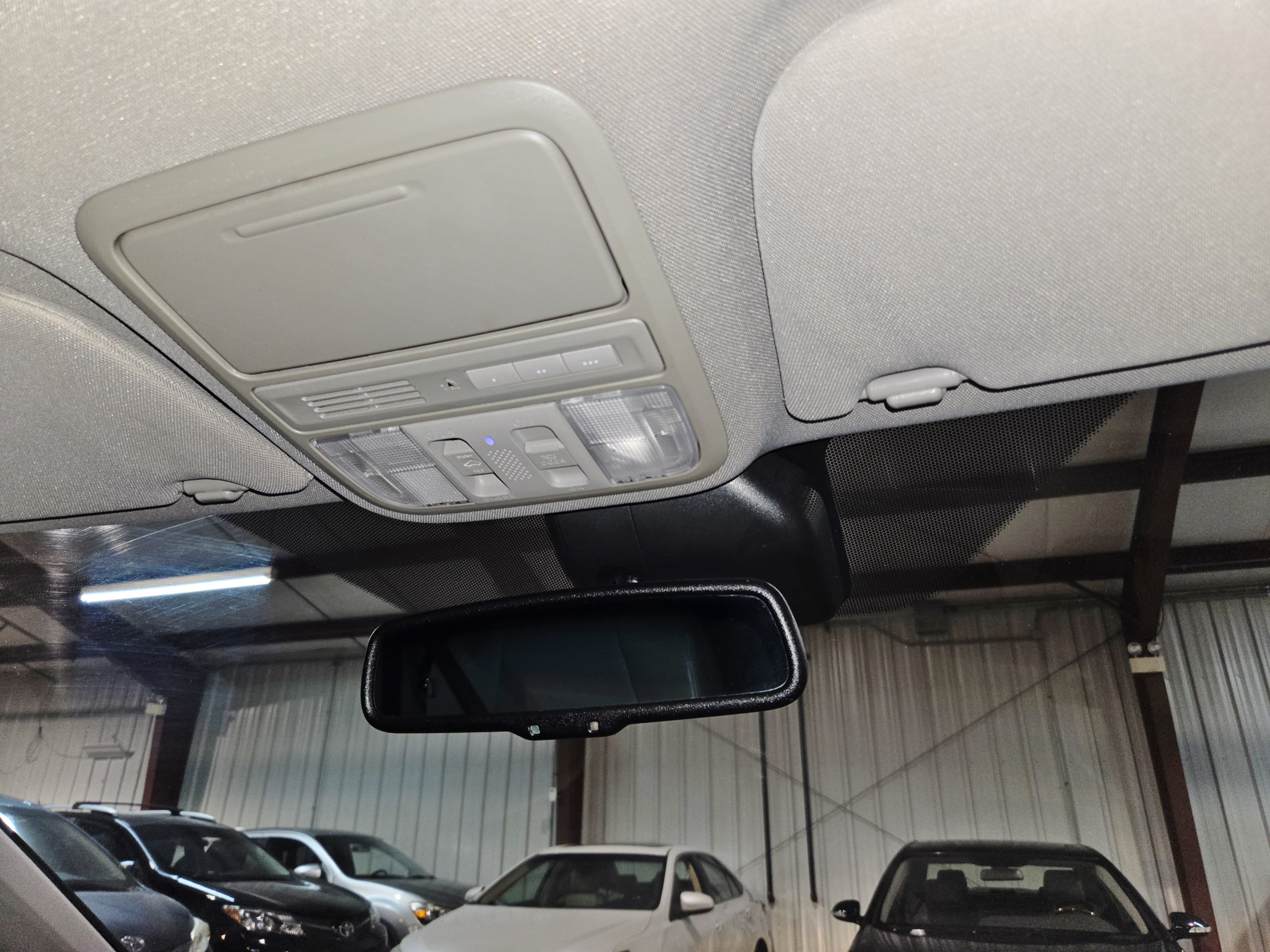 Used 2015 Honda Odyssey EX-L image 39