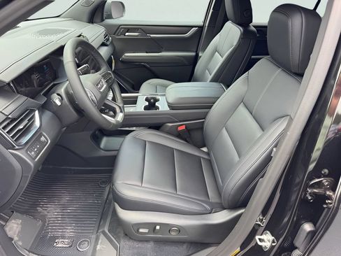New 2026 GMC Acadia Elevation w/ Elevation Premium Package FWD image 8