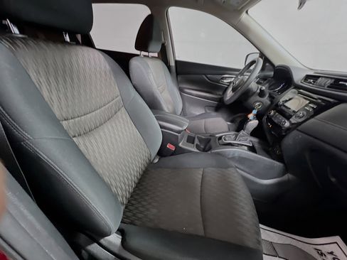 Used 2017 Nissan Rogue S image 30