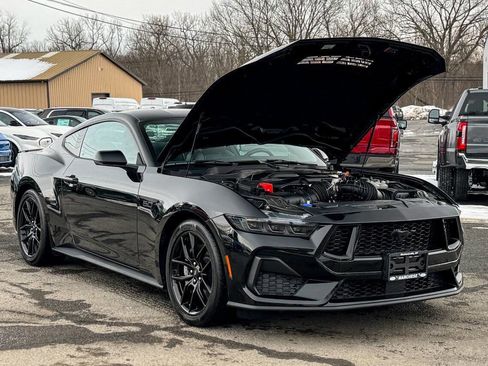 Used 2024 Ford Mustang GT Premium image 2