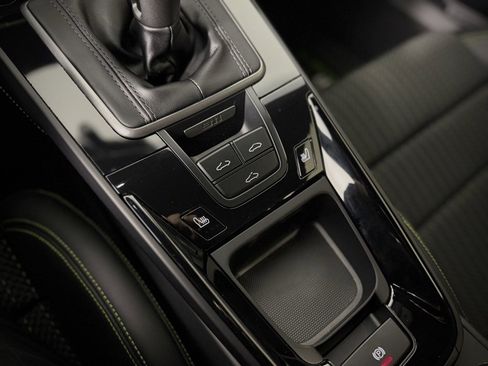 Certified 2024 Porsche 911 Carrera T image 26