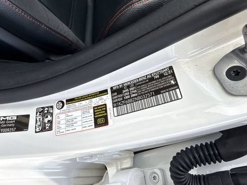Used 2022 Mercedes-Benz E 53 AMG 4MATIC Sedan image 37