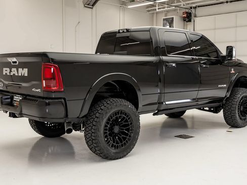 Used 2026 RAM 2500 Limited AWD/4WD image 10
