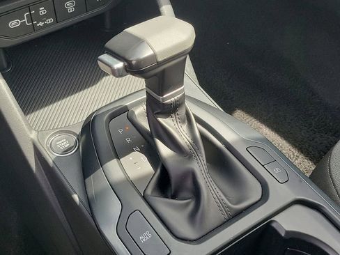 Used 2025 Kia K4 FWD image 29