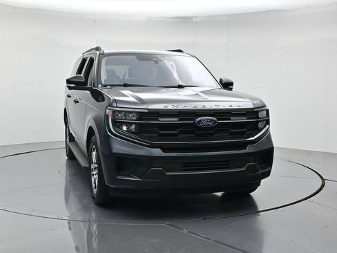Certified 2025 Ford Expedition Active AWD/4WD image 4