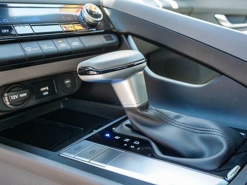 Certified 2025 Hyundai Elantra Sport FWD image 21
