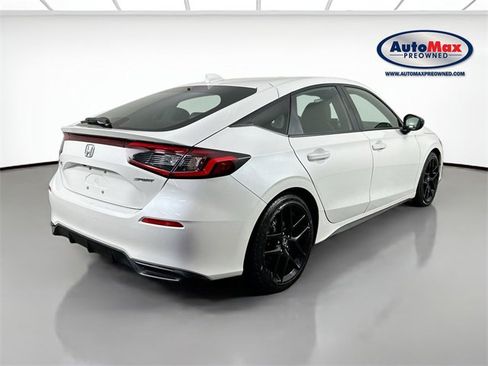Used 2024 Honda Civic Sport image 2