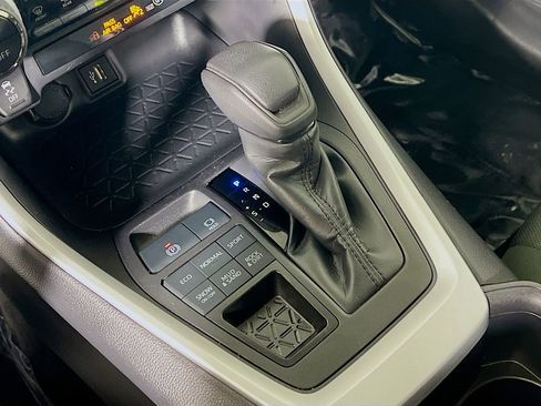 Certified 2025 Toyota RAV4 XLE image 16