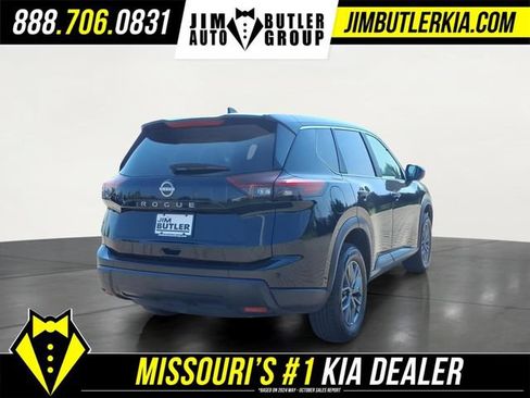 Used 2024 Nissan Rogue S FWD image 22