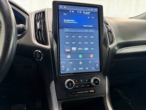Used 2022 Ford Edge SEL AWD/4WD image 6