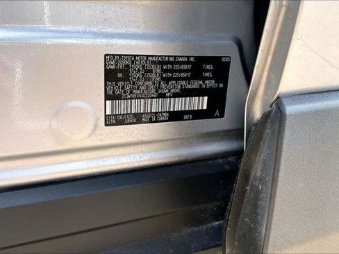 Certified 2025 Toyota RAV4 XLE w/ Convenience Package FWD image 34
