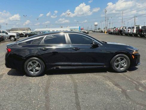 Used 2021 Kia K5 LXS image 9