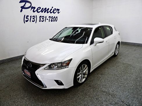 Used 2016 Lexus CT 200h FWD image 1