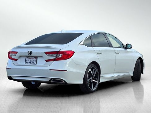 Used 2018 Honda Accord Sport image 4