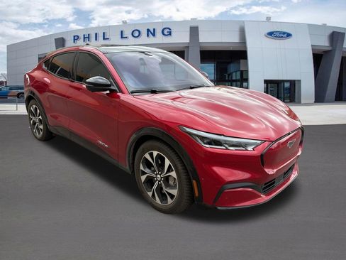 Used 2023 Ford Mustang Mach-E Premium image 9