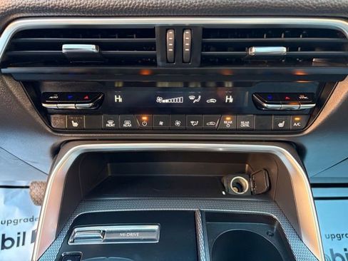 Used 2024 MAZDA CX-90 Plug-In Hybrid w/ Premium Pkg AWD/4WD image 34