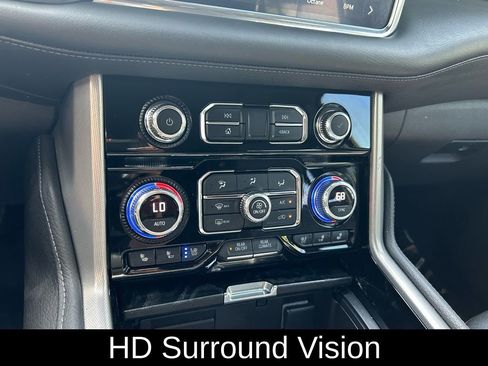 Used 2022 GMC Yukon Denali image 23