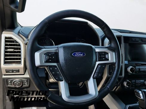 Used 2019 Ford F150 Lariat w/ Equipment Group 502A Luxury AWD/4WD image 19