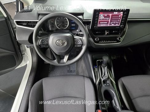 Used 2021 Toyota Corolla LE w/ LE Convenience Package FWD image 15