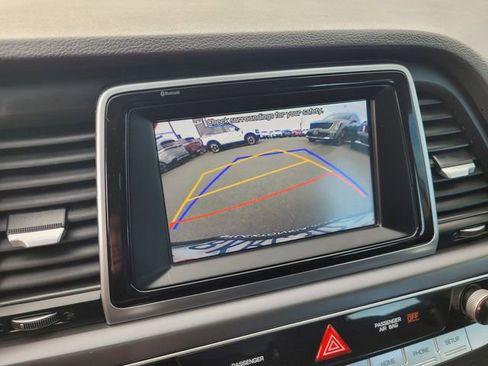 Used 2019 Hyundai Sonata SE image 13