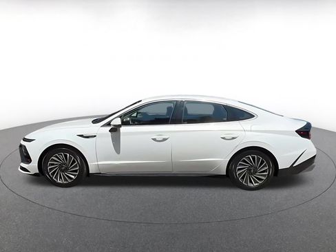 Used 2025 Hyundai Sonata SEL FWD image 9