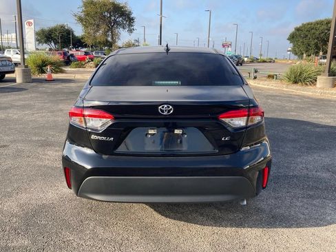 Certified 2026 Toyota Corolla LE FWD image 5