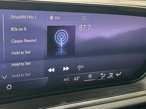 Used 2024 Buick Envision Preferred AWD/4WD image 26