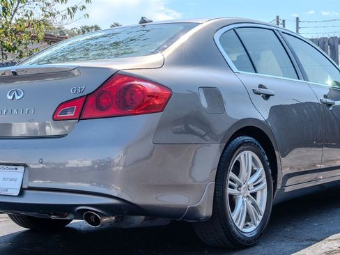Used 2010 INFINITI G37 Journey w/ Premium Pkg image 5