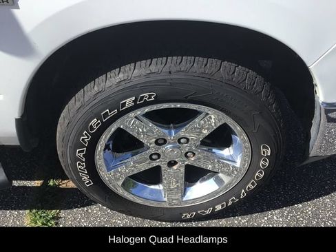 Used 2012 RAM 1500 Big Horn w/ Luxury Group RWD image 13