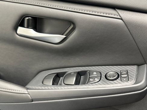 New 2025 Nissan Sentra SV image 7