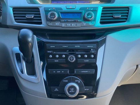 Used 2012 Honda Odyssey EX-L image 24