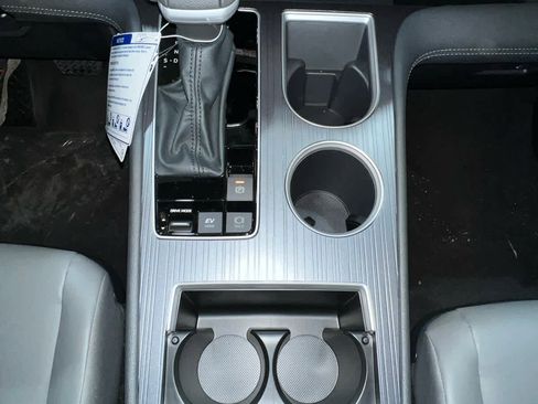 New 2026 Toyota Sienna XLE image 27