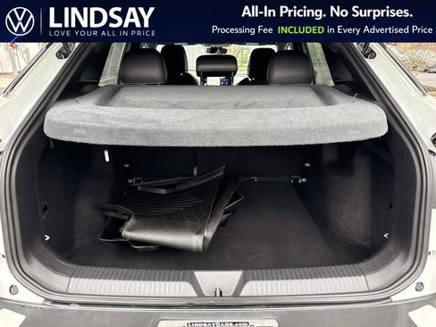 Used 2023 Volkswagen ID.4 2WD image 12