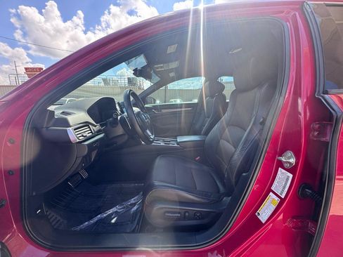 Used 2018 Honda Accord Sport image 15