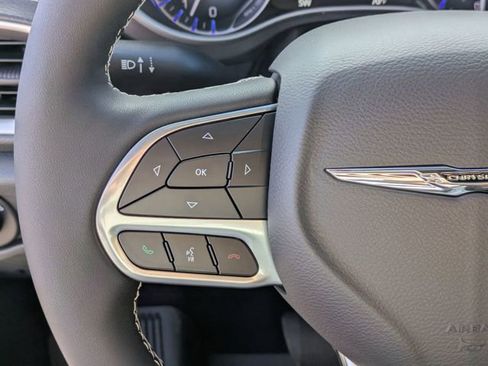 New 2026 Chrysler Pacifica Select image 19