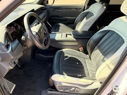 Used 2025 Kia EV9 GT-Line AWD/4WD image 11