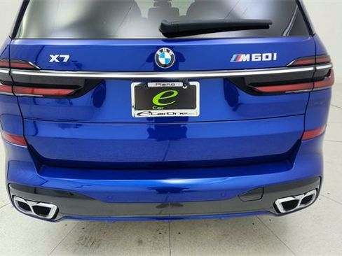 Used 2025 BMW X7 M60i image 12